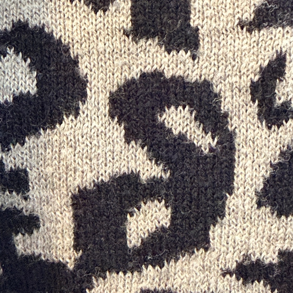 Cato Leopard Print Sleeveless Black and Gray Sweater Vest XL - Picture 6 of 7